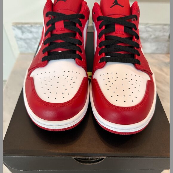 Nike Jordan 1 Low "Reverse Black Toe". NWT, NEVER WORN Mens size 11.5 - Picture 4 of 7